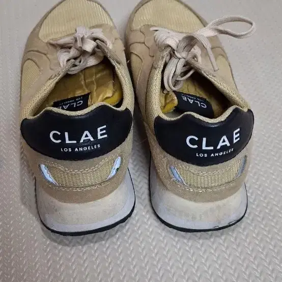 clae 여자운동화 240