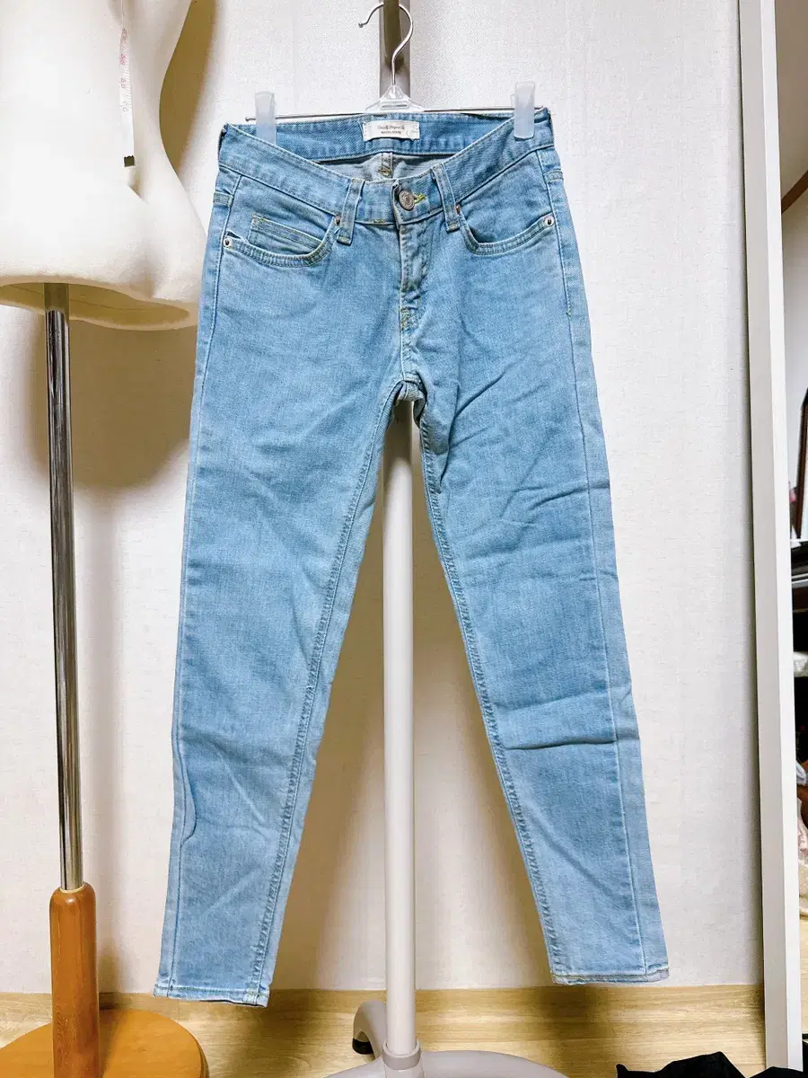 Light Blue Skinny Denim Pants yeoreum Pants ConditionExcellent