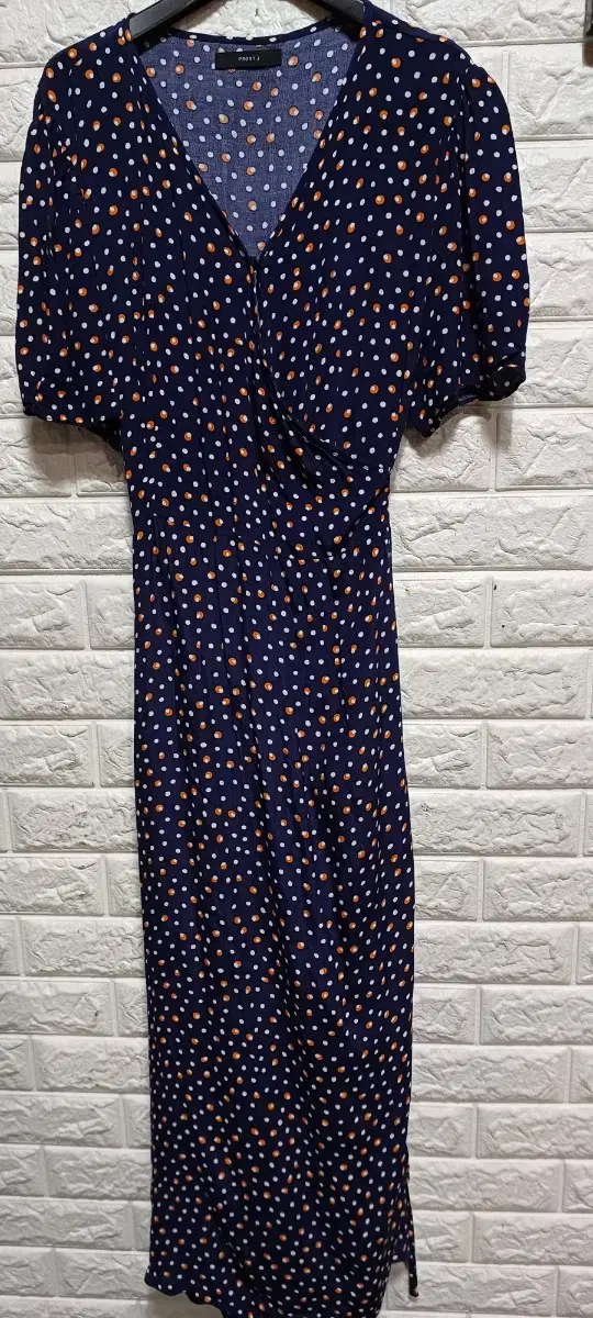 PROST.J Rayon Dot Lab ONEPIECE (around 66)