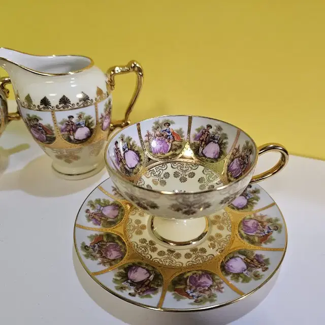 Bavaria Fragonard Cup&Saucers  바바리아 연인 컵