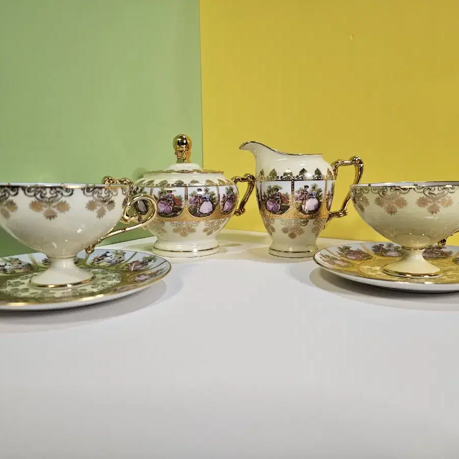 Bavaria Fragonard Cup&Saucers  바바리아 연인 컵