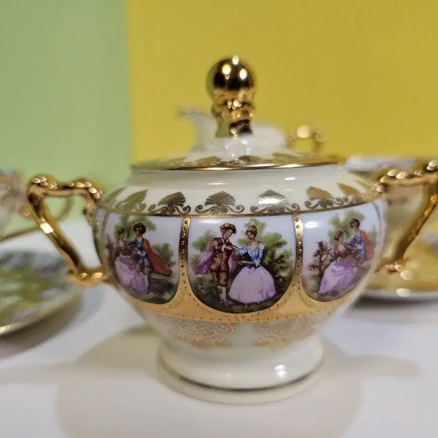 Bavaria Fragonard Cup&Saucers  바바리아 연인 컵