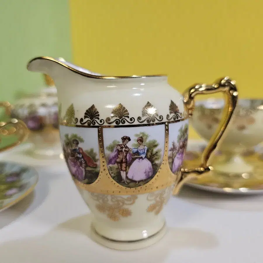 Bavaria Fragonard Cup&Saucers  바바리아 연인 컵