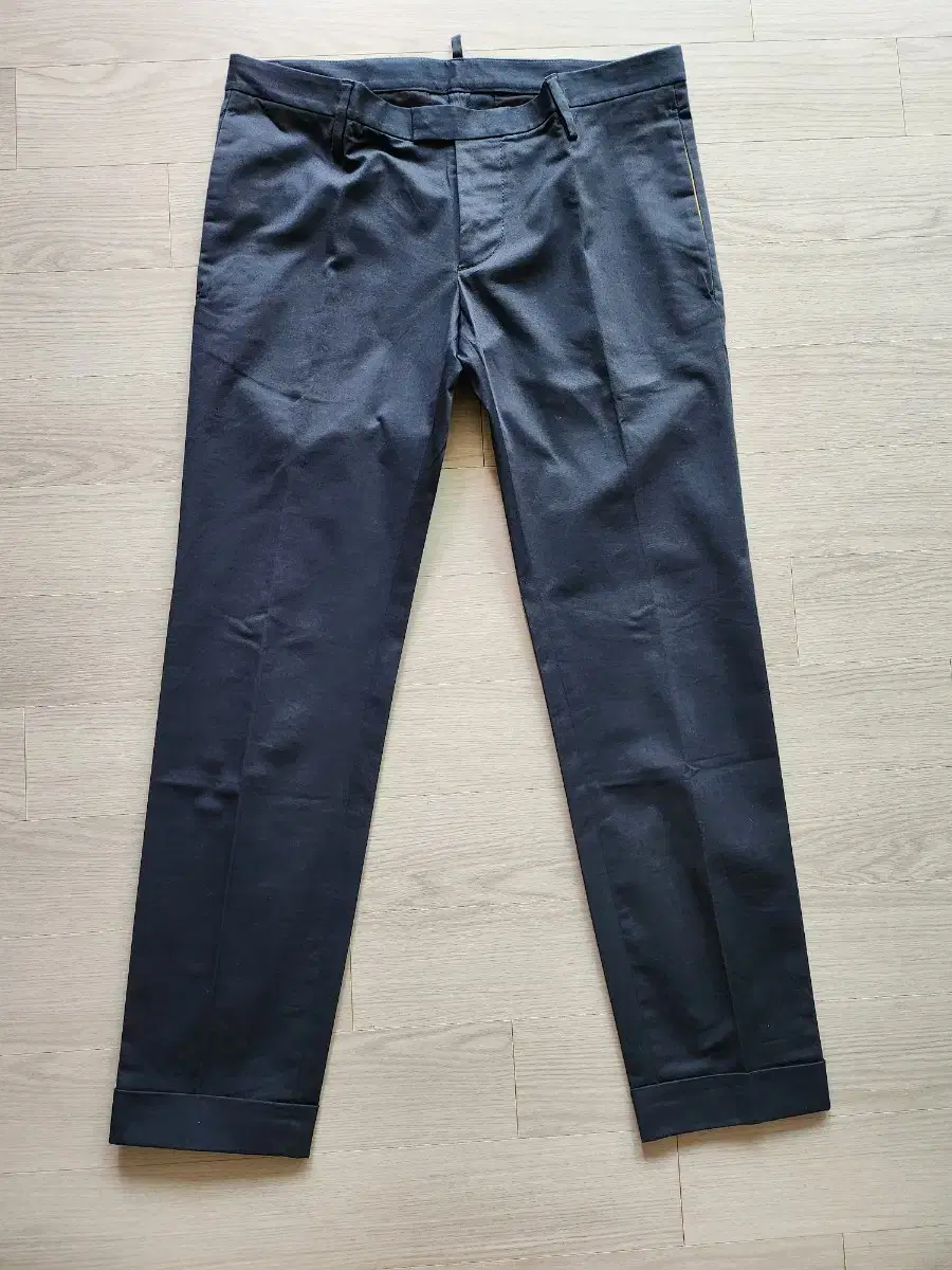 정품 디스퀘어드2 Navy Slim Chino Pants-eu46