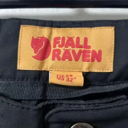 FJALL RAVEN 새상품급 등산반바지(34)