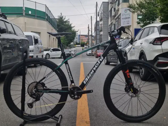 비앙키 풀카본 mtb 샵 재고 정리 상품 판매합니다