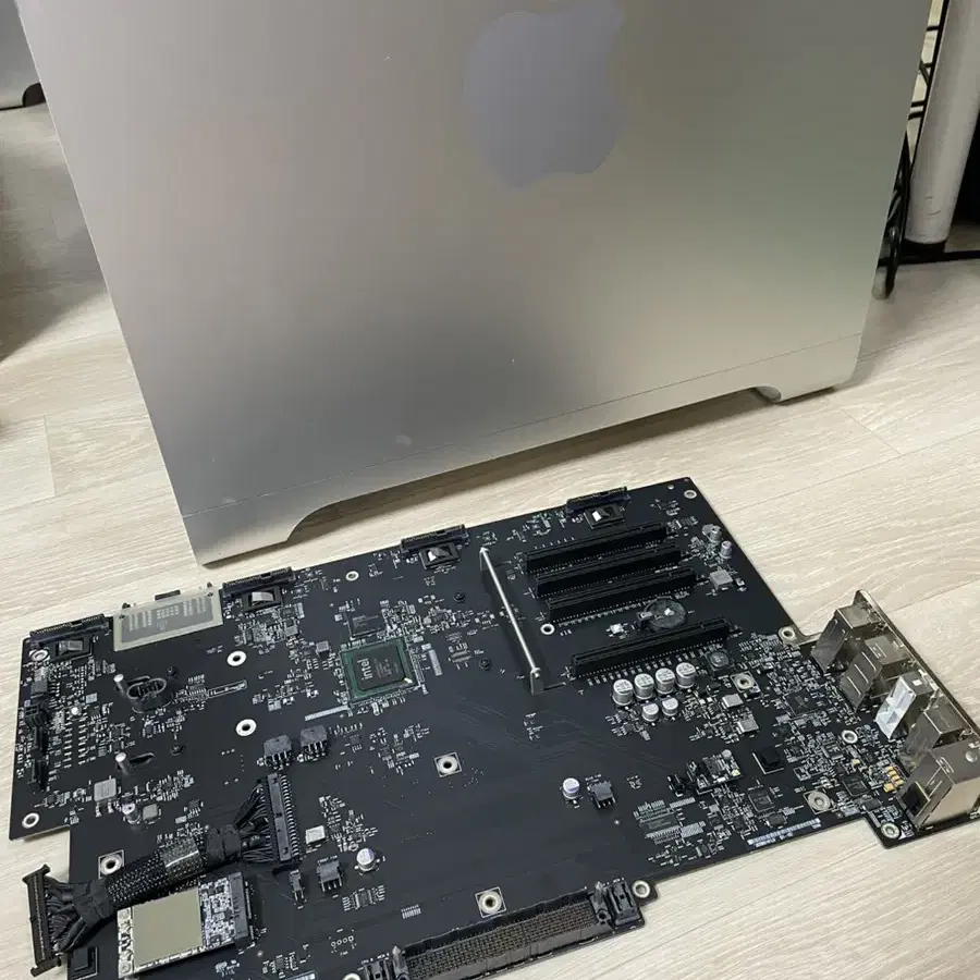 2012 Mac Pro 맥 프로 5,1 Logic Board  로직 보드