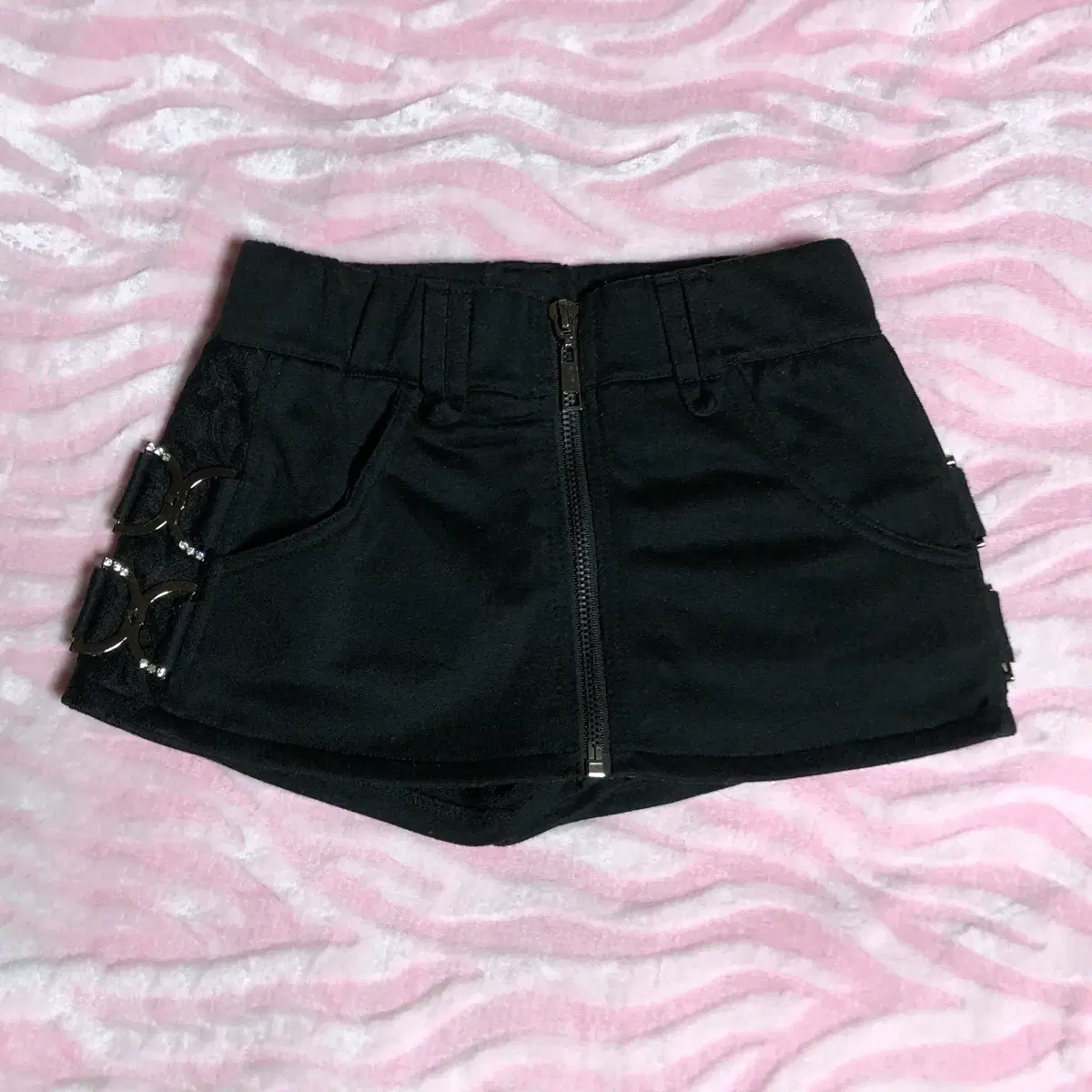 Logo Siding Skirt Pants Black