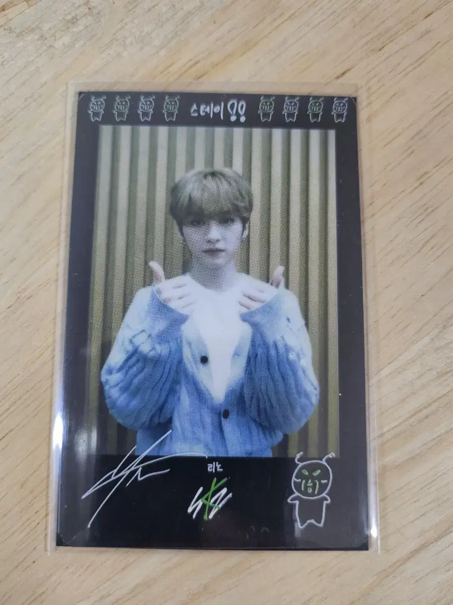 lee know photocard oddinary soundwave ld secondary