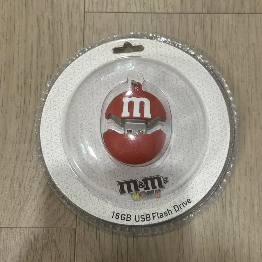 새상품) m&m 정품 16GB usb