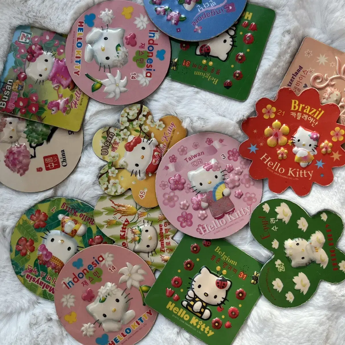 Classic Kitty Hello Kitty Magnet