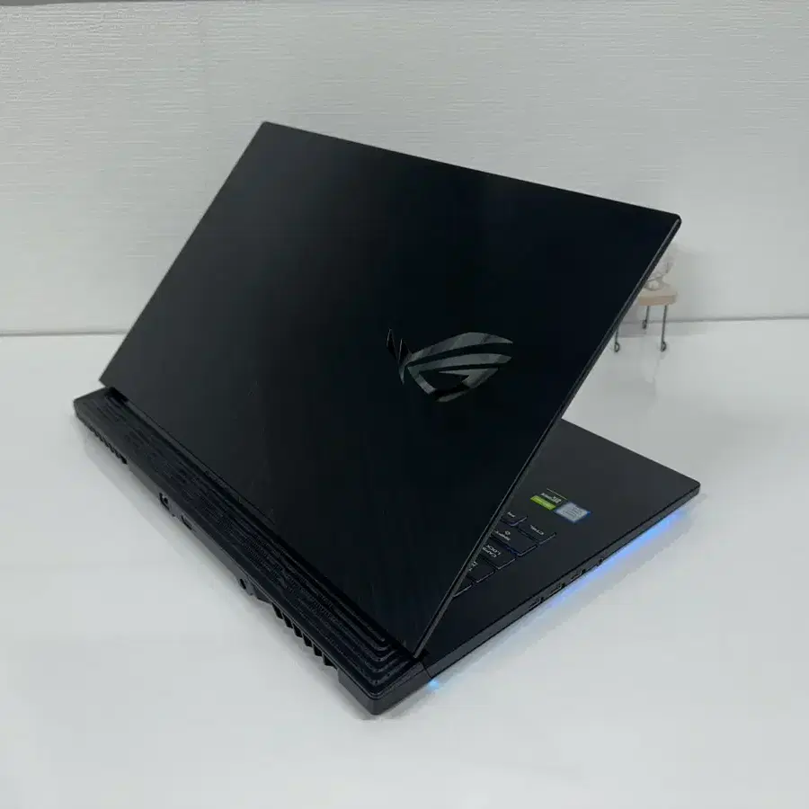 Asus 17.3inch 고사양 게이밍노트북 (배그,오버워치,Gta5)