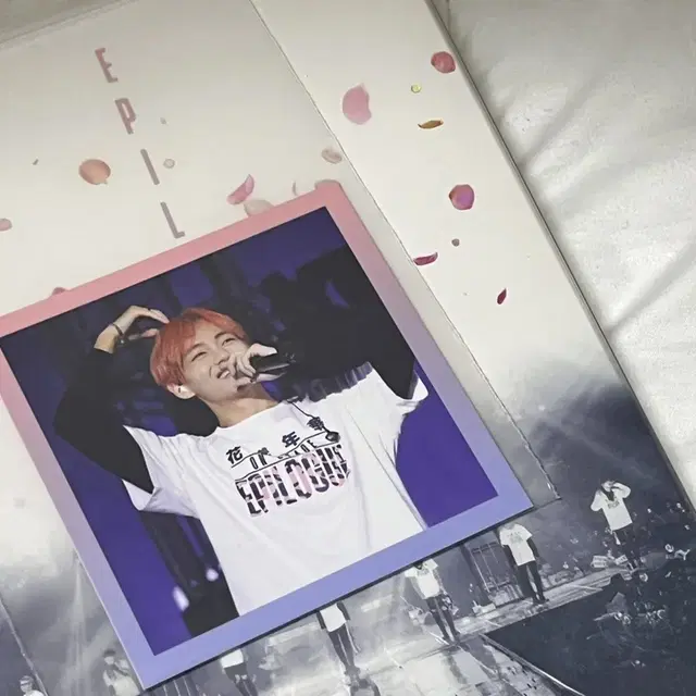 방탄소년단 화양연화 온 스테이지 DVD+태형 v 포카