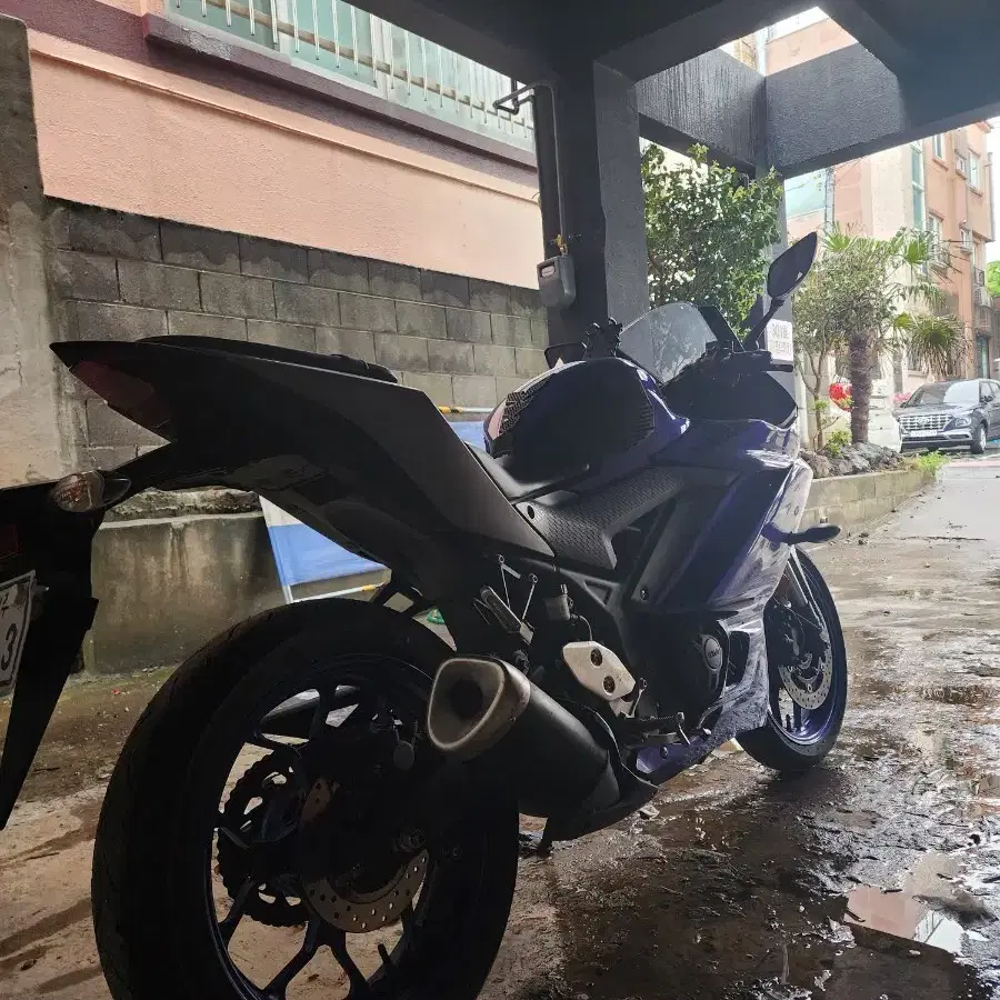 YZF-R3