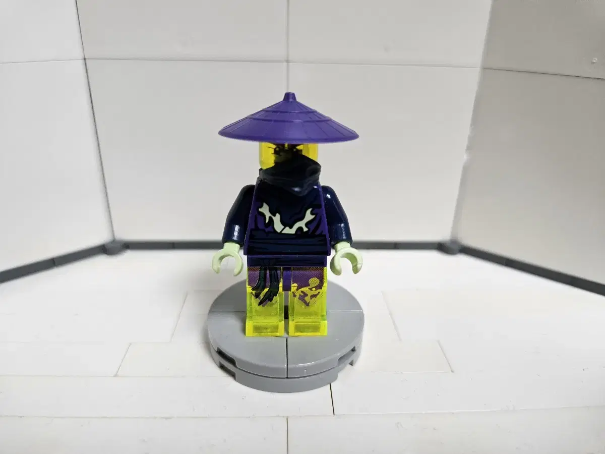 LEGO NINJAGO Minifigure Ghost Warrior