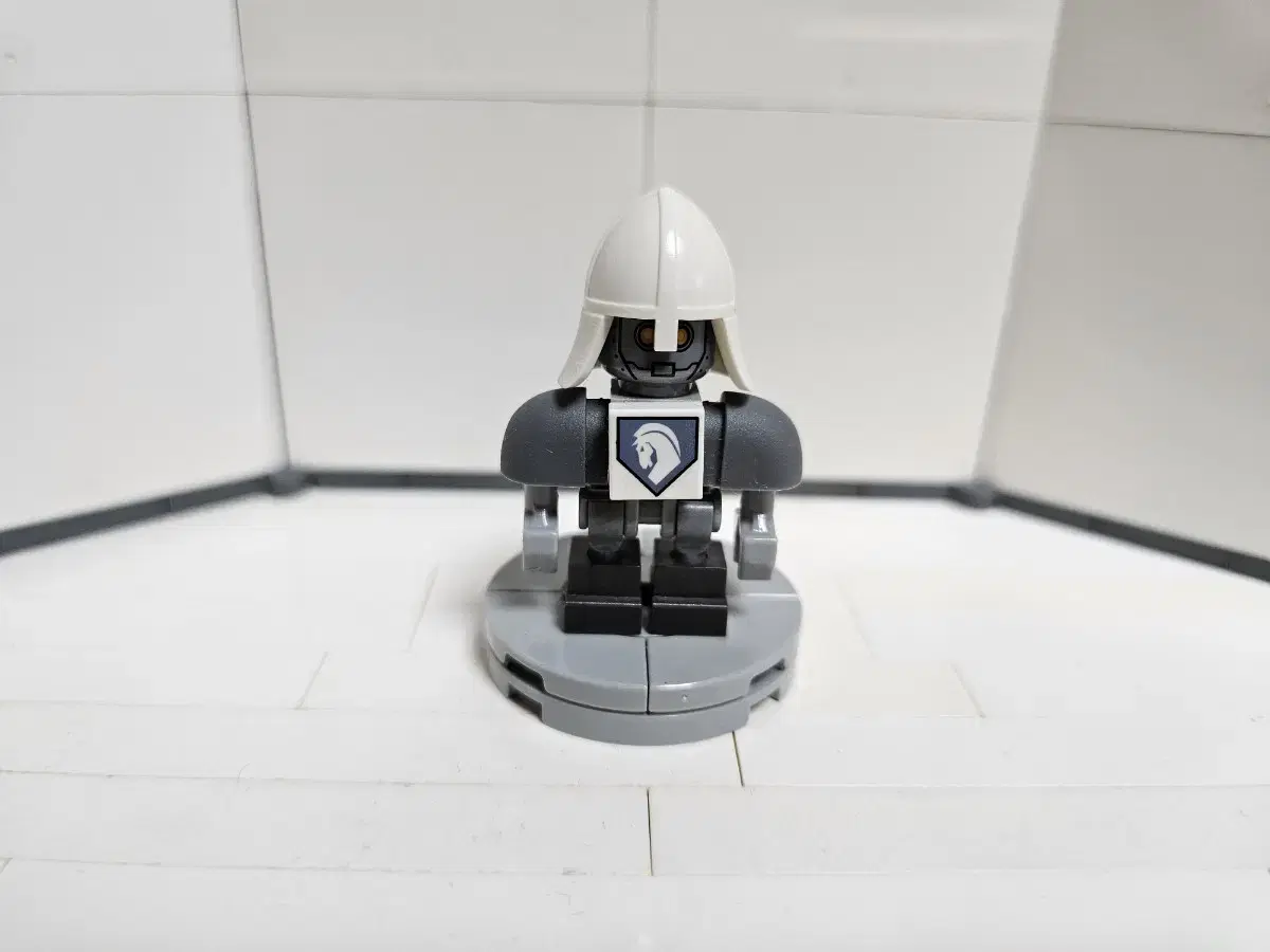 LEGO NEXONIGHTS Minifigure Ren's Bot