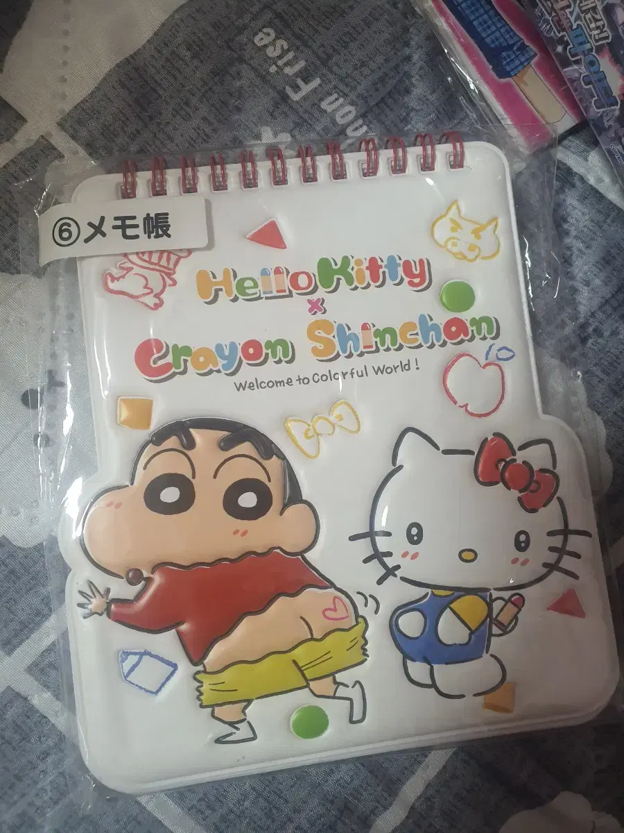 Sanrio Crayon Shin-chan x Hello Kitty Collaboration 80-sheet notebook (unsealed/unused)