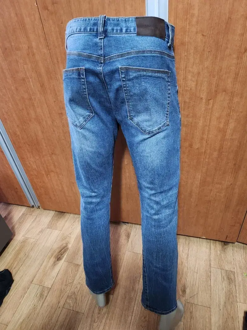 GETUSEDgetusedspandexjeans32 is 32