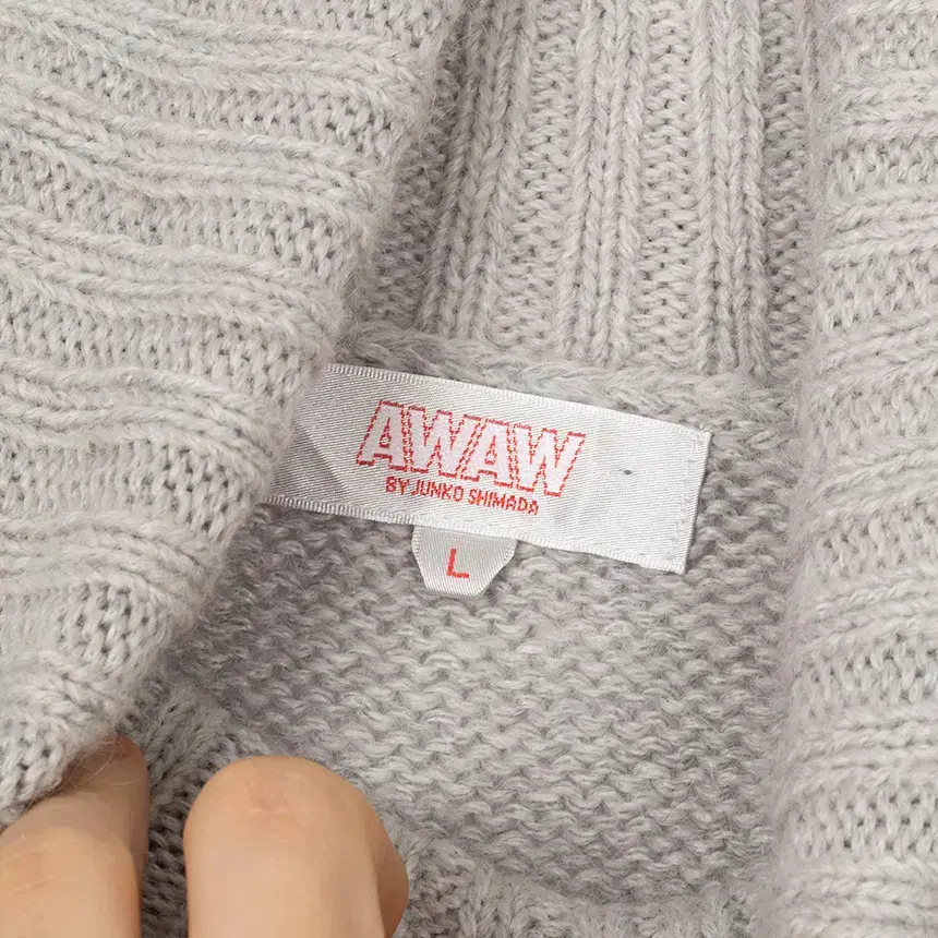 d9434 awaw ( size : L ) 1/2 mohair 니트