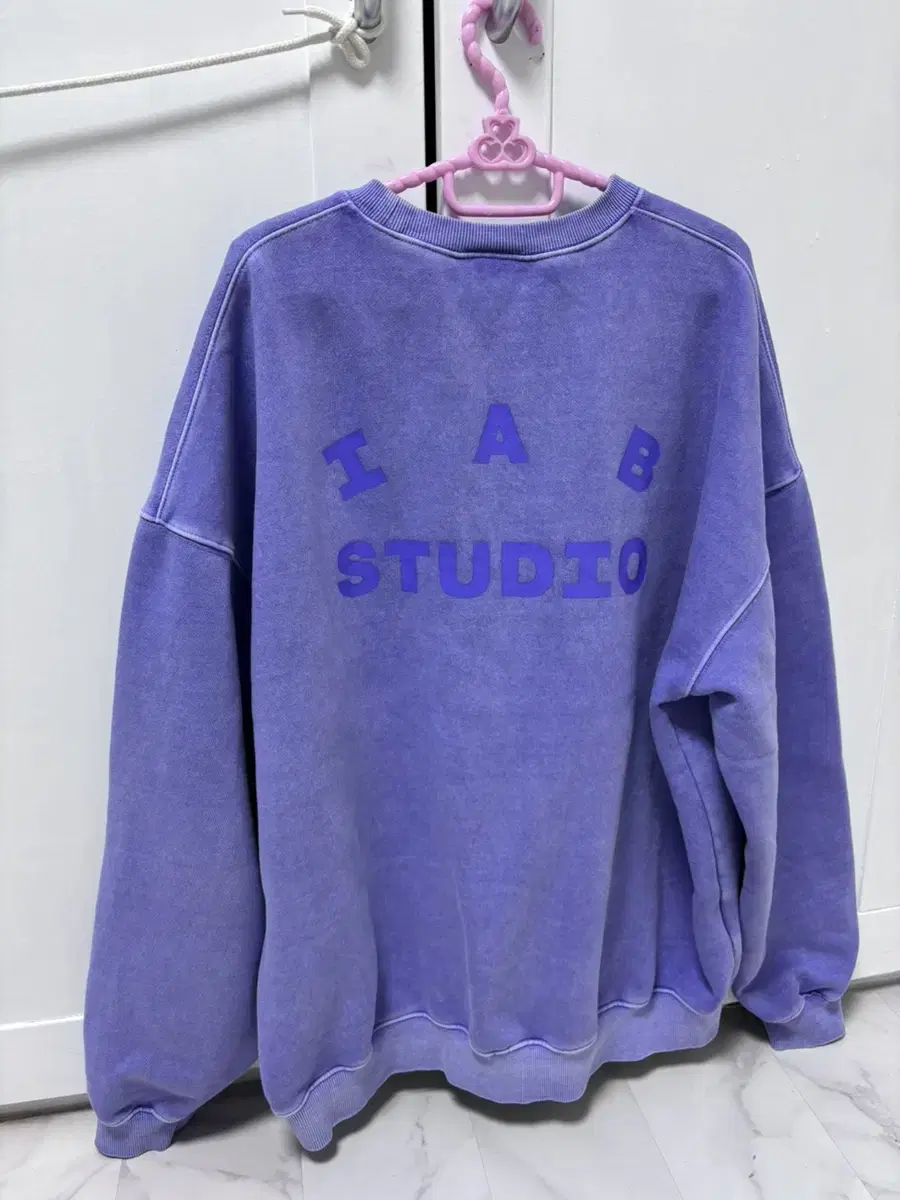 iApp Studio Pigment Sweatshirt Lavender Color