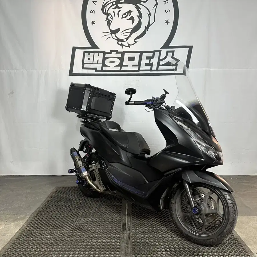 21년식 pcx ABS 풀파츠 머플러구변완료 출퇴근차량