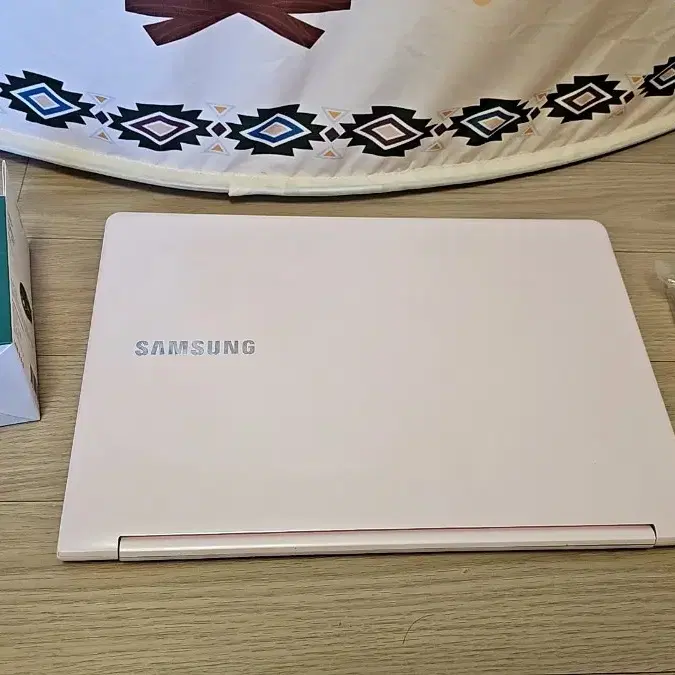 삼성 노트북 딸기우유컬러 13인치 팝니다