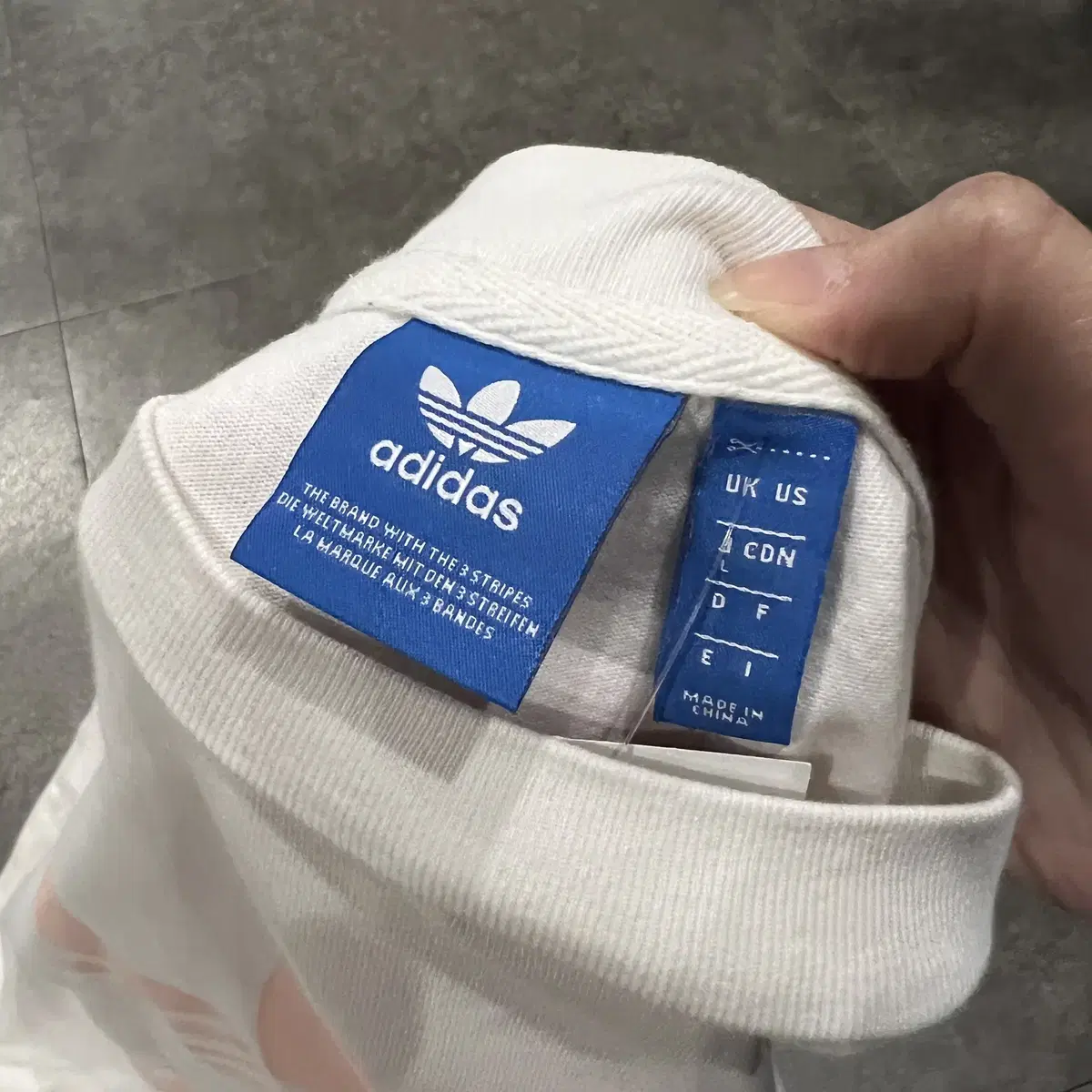 (END) ADIDAS 아디다스 핑크 파이어버드 프린팅 반팔 티셔츠 L