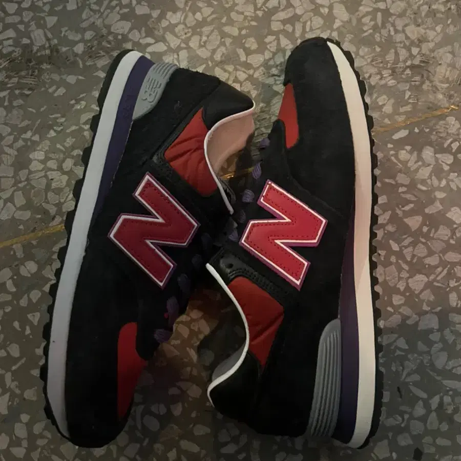 뉴발란스 New balance x 스트레이 랫츠 574 블랙 280