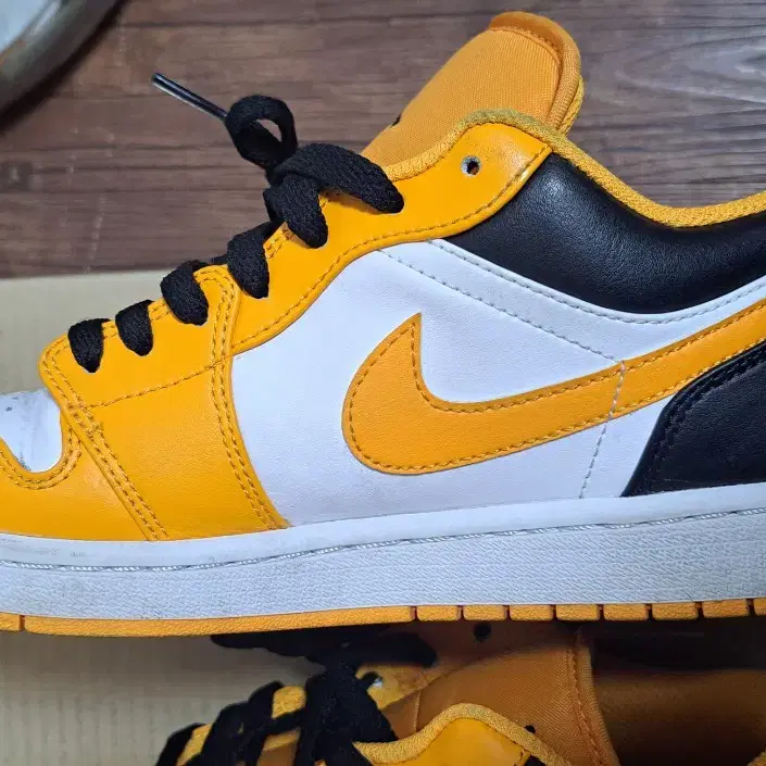 조던 1 로우 택시 270 Jordan 1 Low Taxi