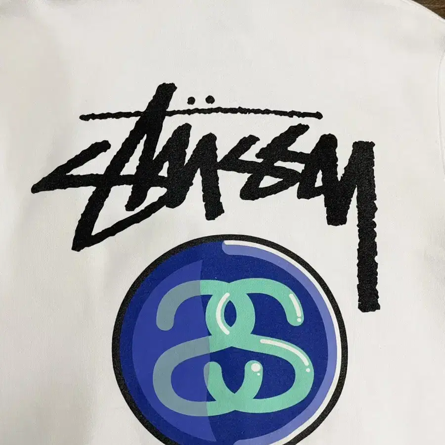 스투시 stussy NO.4 트라이브 후드티 화이트