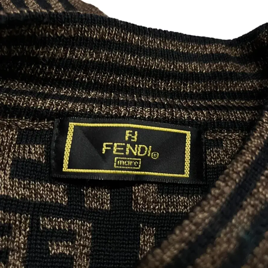 fendi (made in ITALY) 펜디 니트