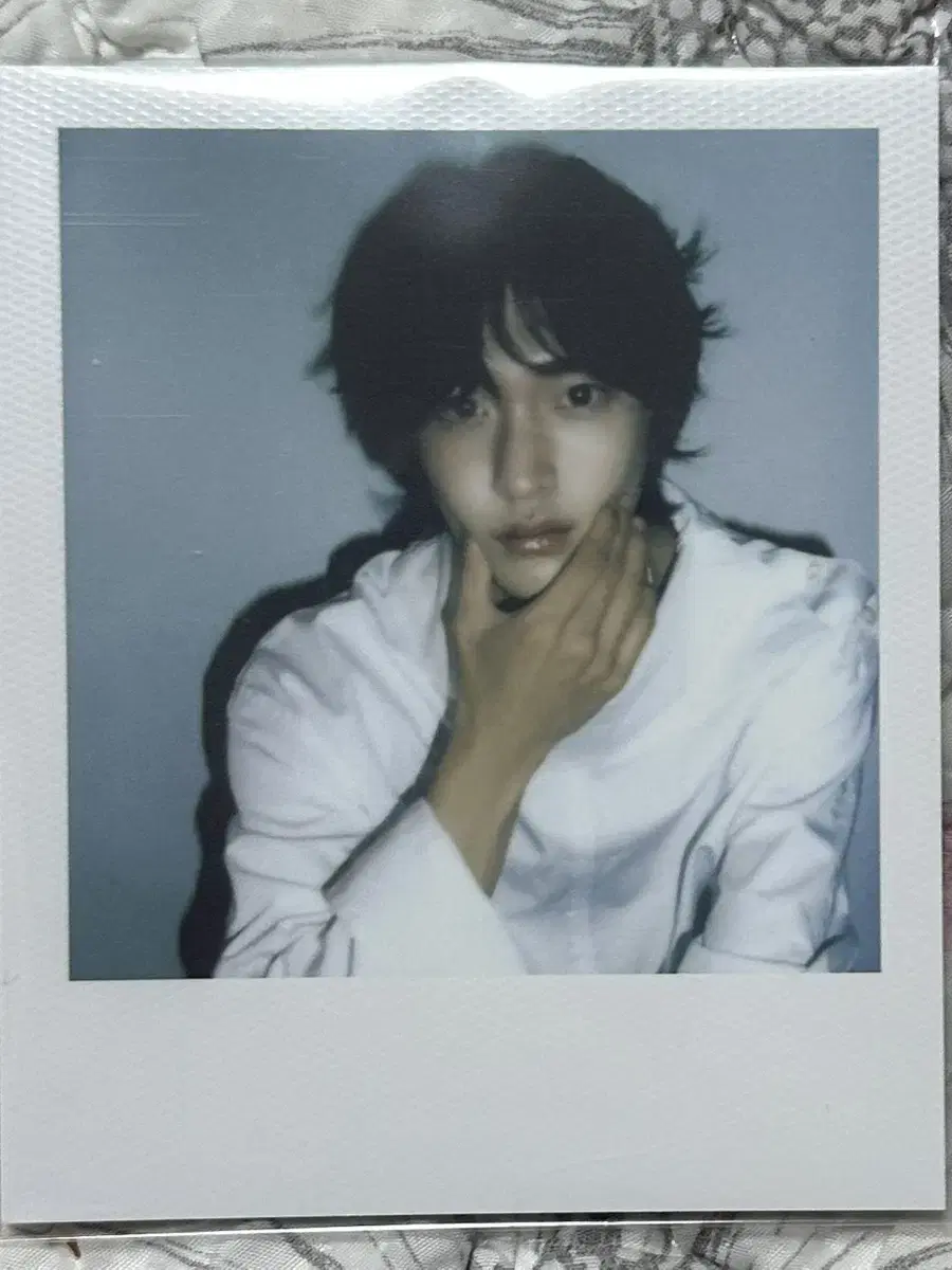 Rize Season's Greetings wonbin polaroid