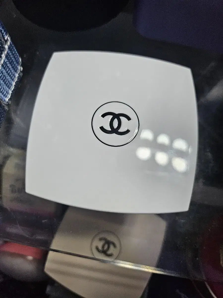 Chanel Le Blanc Cushion