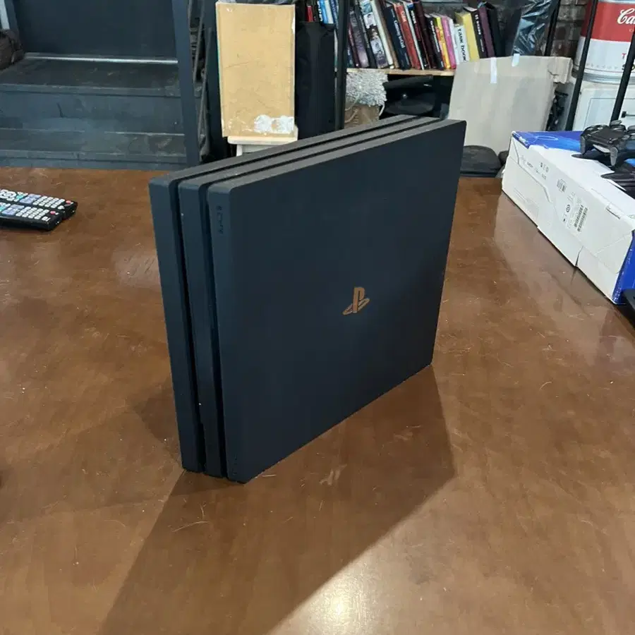 PS4 PRO 1TB 제트블랙, 듀얼쇼크 2개, 듀얼 충전기