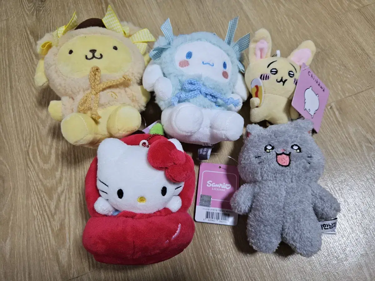 Sanrio keyring doll, bag doll for sale.