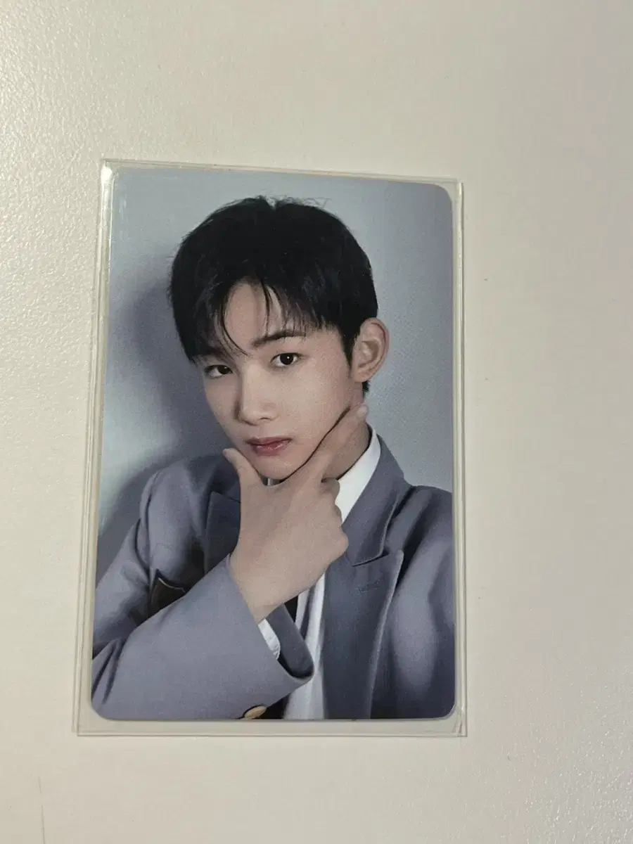 &team joe yizhiyu photocard sells!