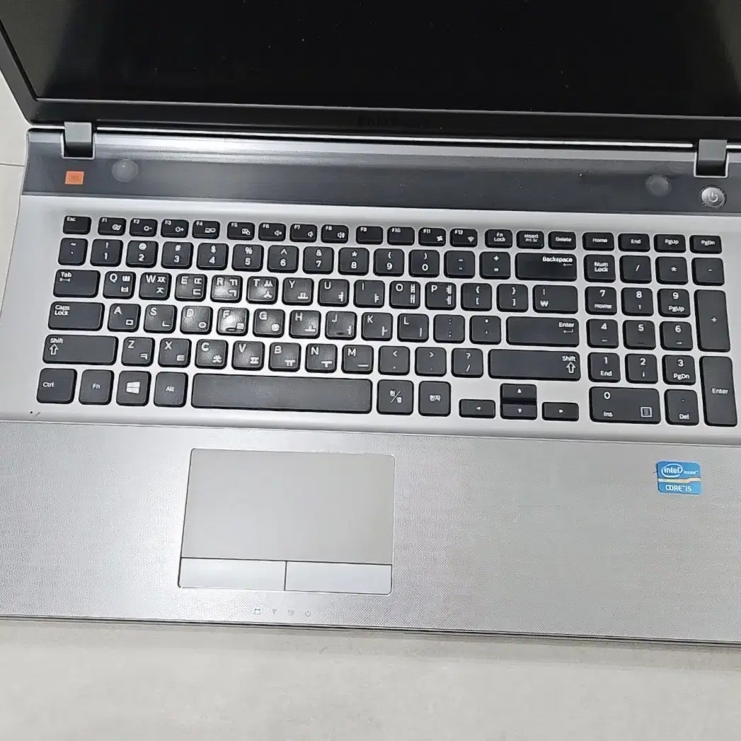 게이밍노트북 삼성i5 SSD128 램 8G