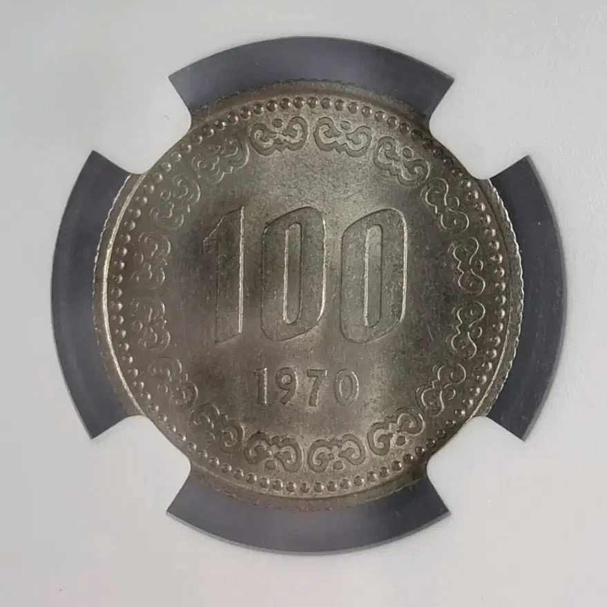 A001 희귀 특특년도 1970년 100주 NGC 61등급 그레이딩