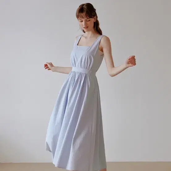 리엘 Lavish button dress (sky blue)