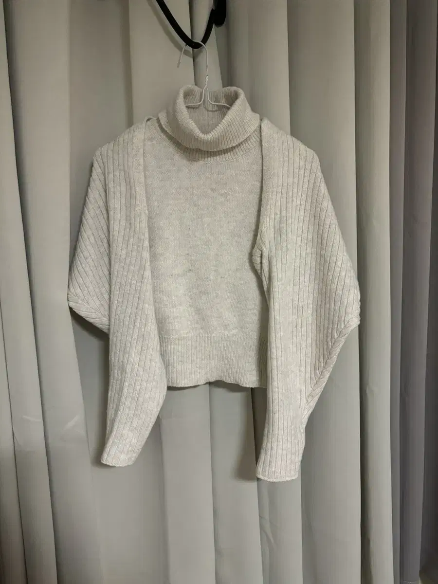 Bolero Turtleneck Knit Set