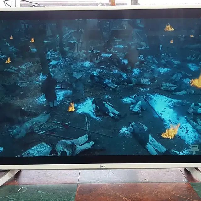 LG 49UH6420 49인치 UHD TV 중고 팝니다