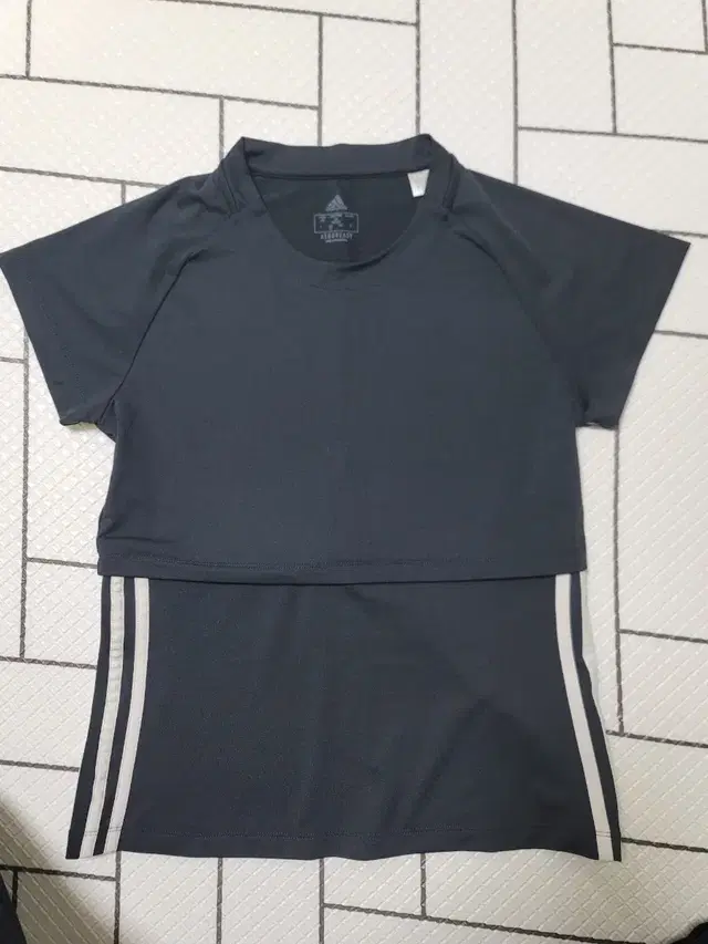 adidas aeroready 반팔티 2장(택포)