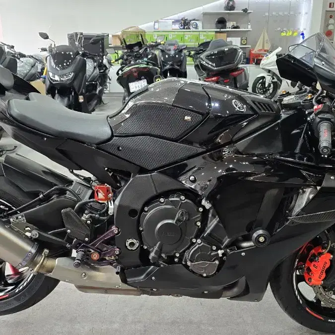 야마하r1 yzf-r1 r1 풀커스텀 대차&판매 2020년 34072k