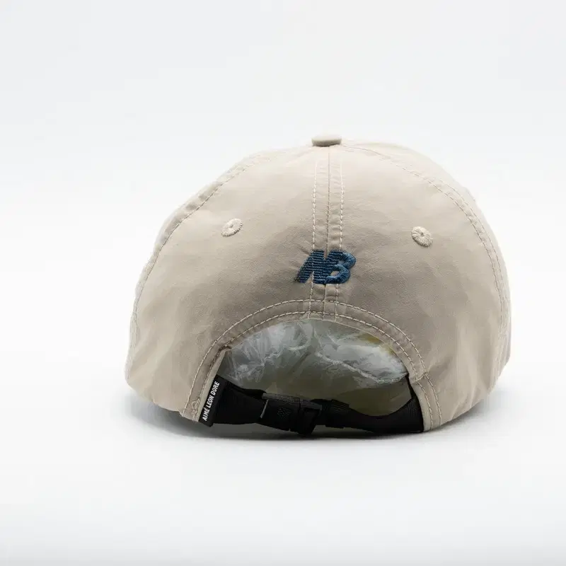 AIME LEON DORE X NEW BALANCEIVORY HAT