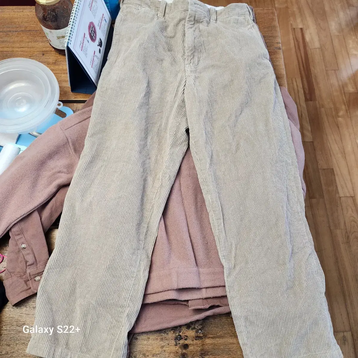 GAP Beige Corduroy Pants Waist30-33