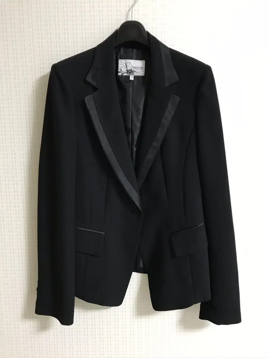 Must-Be Formal Women's Jacket