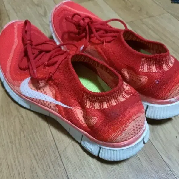 NIKE FREE나이키프리운동화250미리(EUR39)