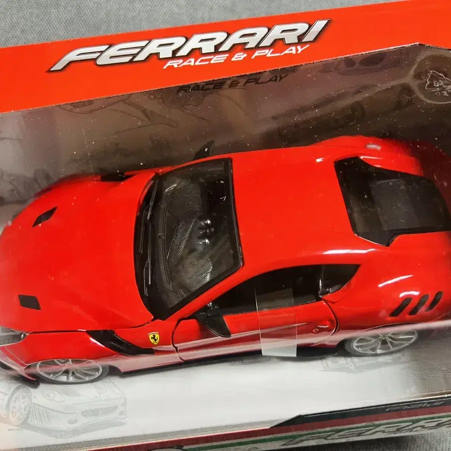 1:24 브라고 페라리 F12tdf 다이캐스트