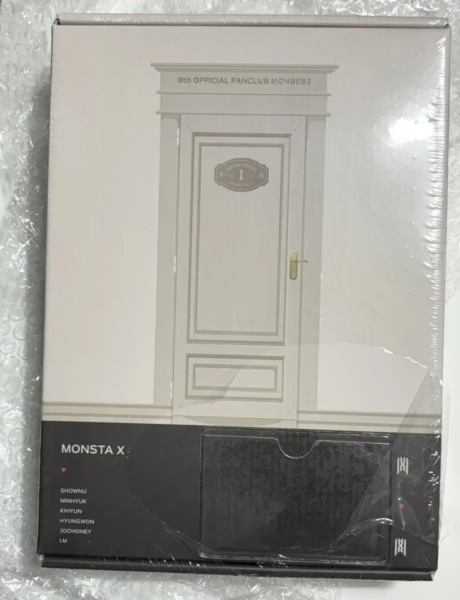 Monbebe Official 8th Edition kit (unsealed/safe packaging)