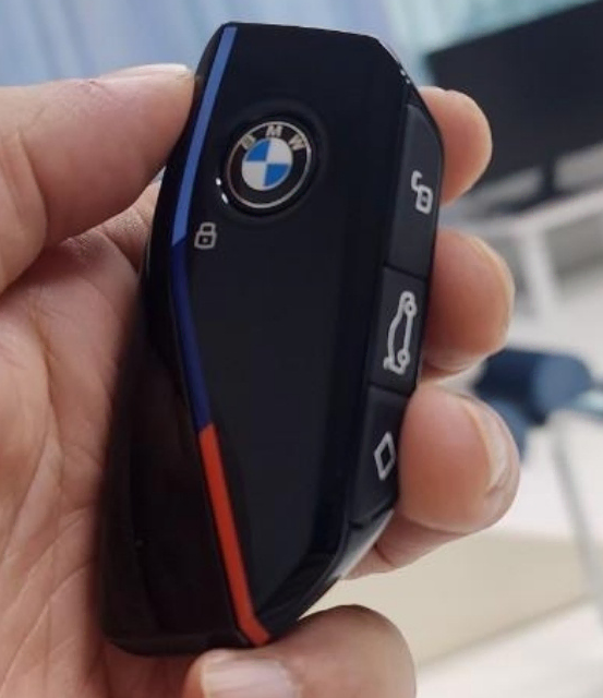 경기도 하남시 BMW E바디 F바디 자동차키 신형키로 개조 복사 제작